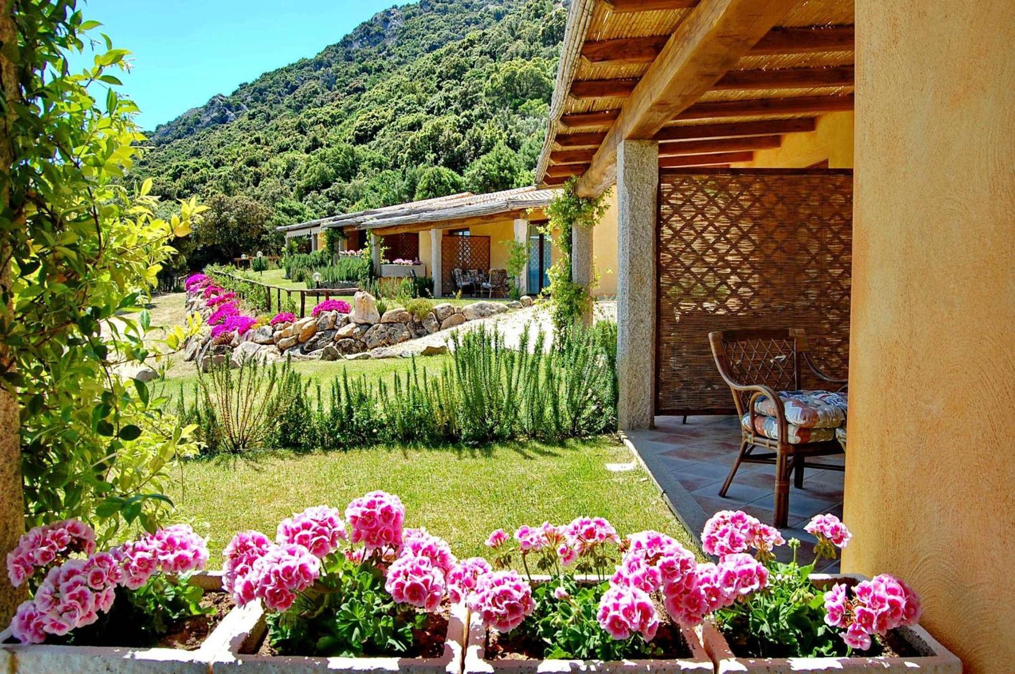 Li Teggi Turismo Rurale San Teodoro  Exterior photo